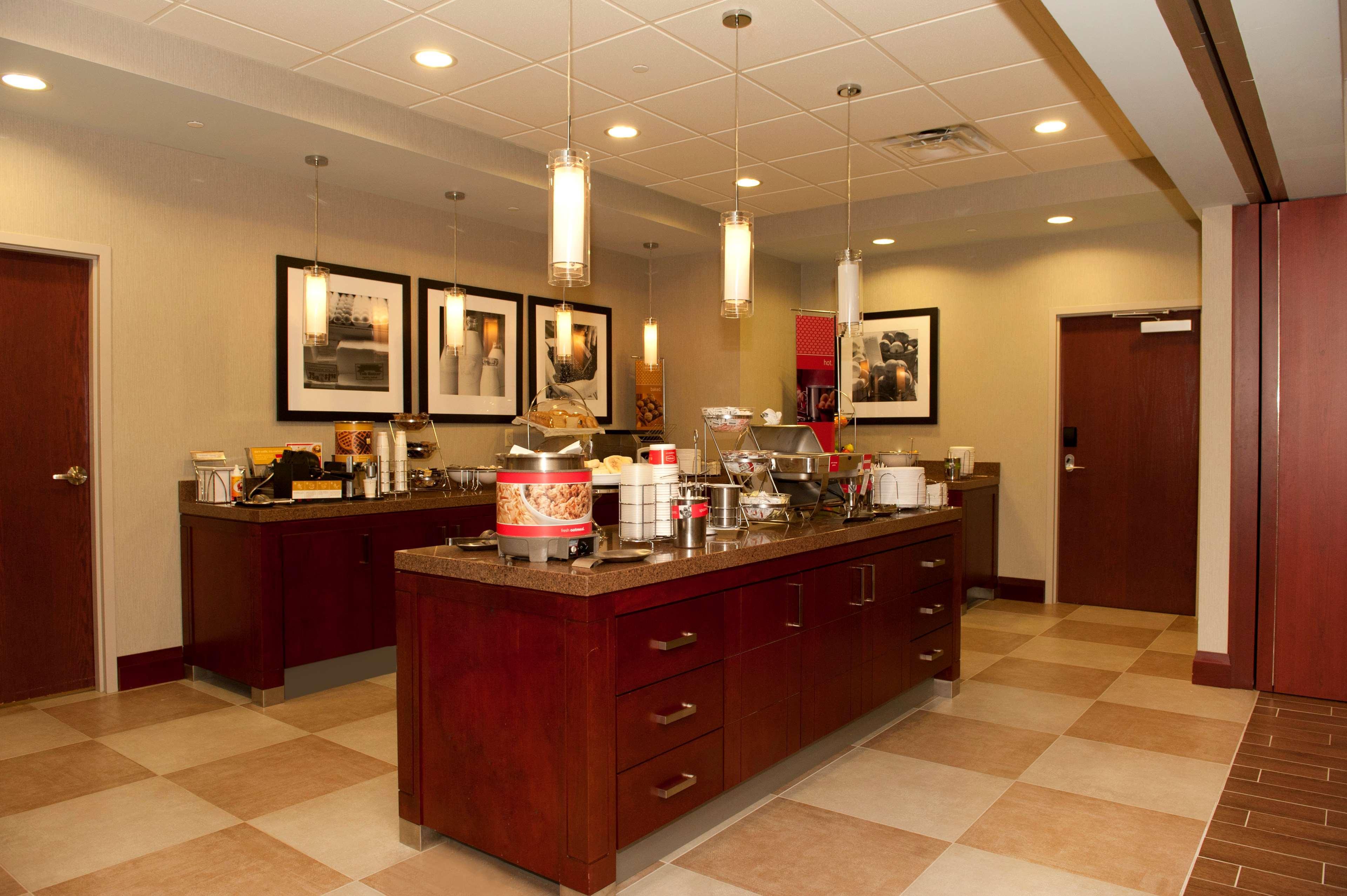 Hampton Inn By Hilton Brampton - Toronto Exterior foto